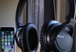 How to put Sony headphones in pairing mode